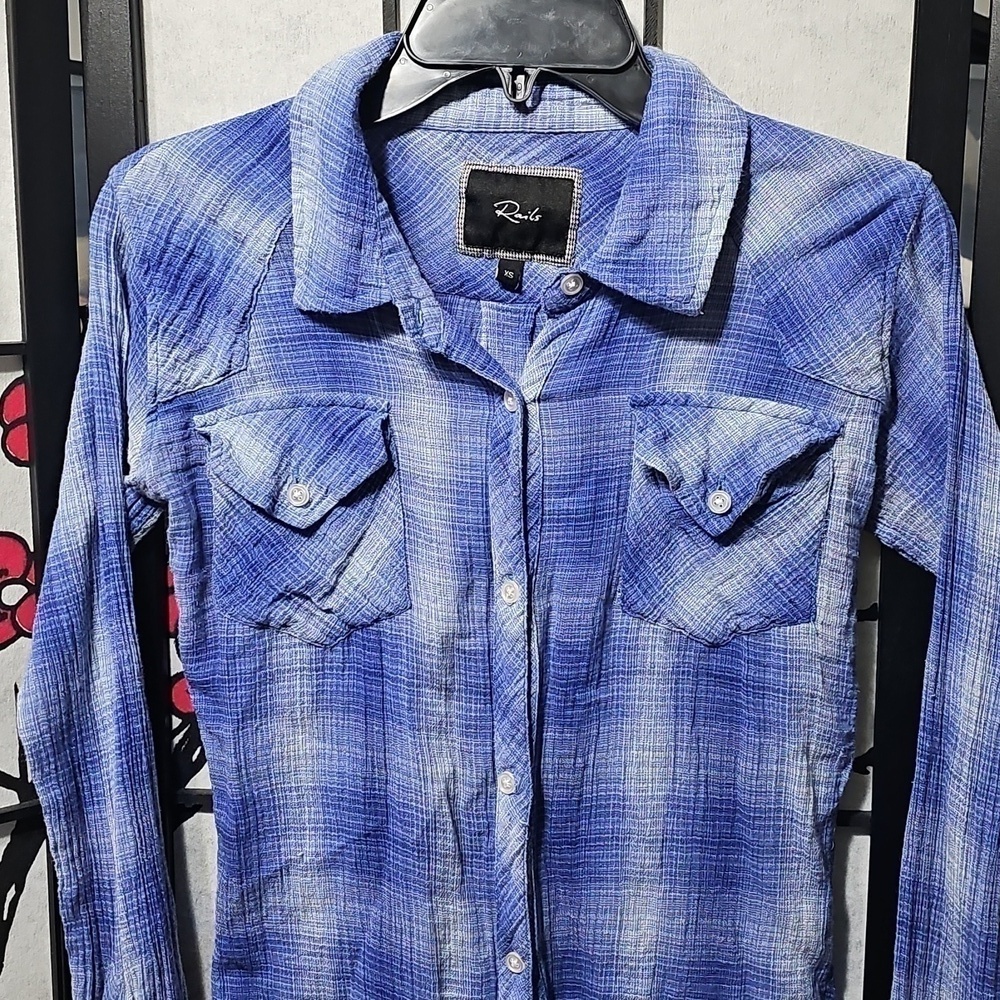 Rails Crinkle Blue Plaid Button-Up Shirt Size XS‎ - Picture 2 of 6